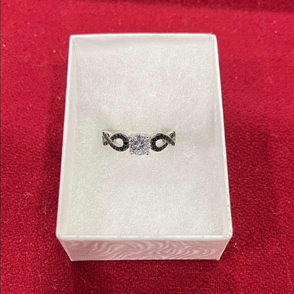 Silver 925 Infinity Design Ring - image 3